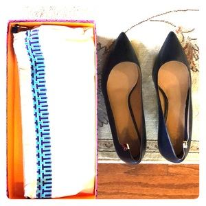 New navy blue Tory Burch pumps